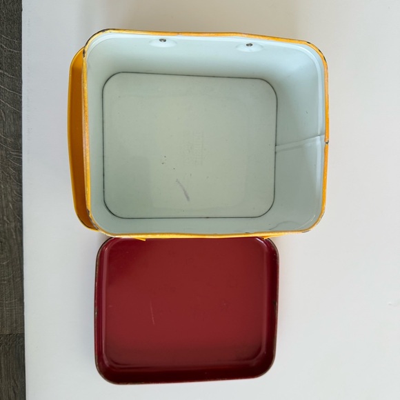 4M Cheinco Strawberry Shortcake Picnic Basket Metal Pail 1980's Vintage - Picture 5 of 5